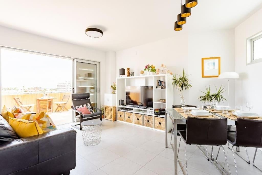 El Medano Beachfront Triplex Penthouse With Pool, Rooftop, Sea View Ngoại thất bức ảnh