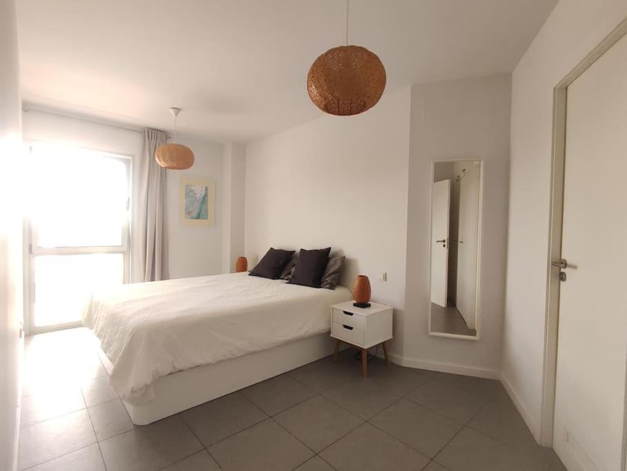 El Medano Beachfront Triplex Penthouse With Pool, Rooftop, Sea View Ngoại thất bức ảnh