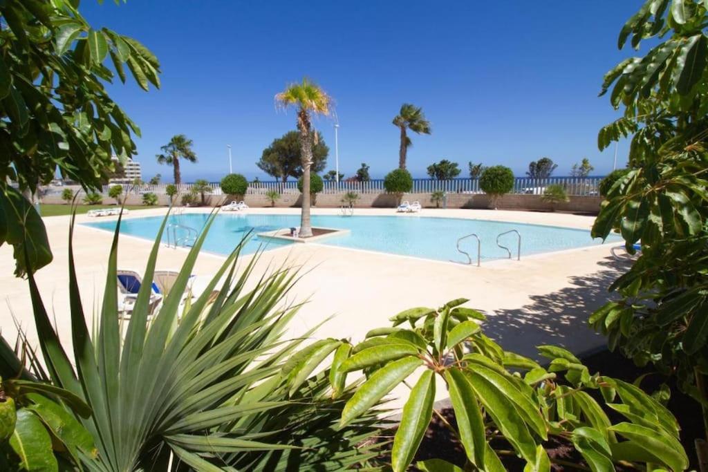 El Medano Beachfront Triplex Penthouse With Pool, Rooftop, Sea View Ngoại thất bức ảnh
