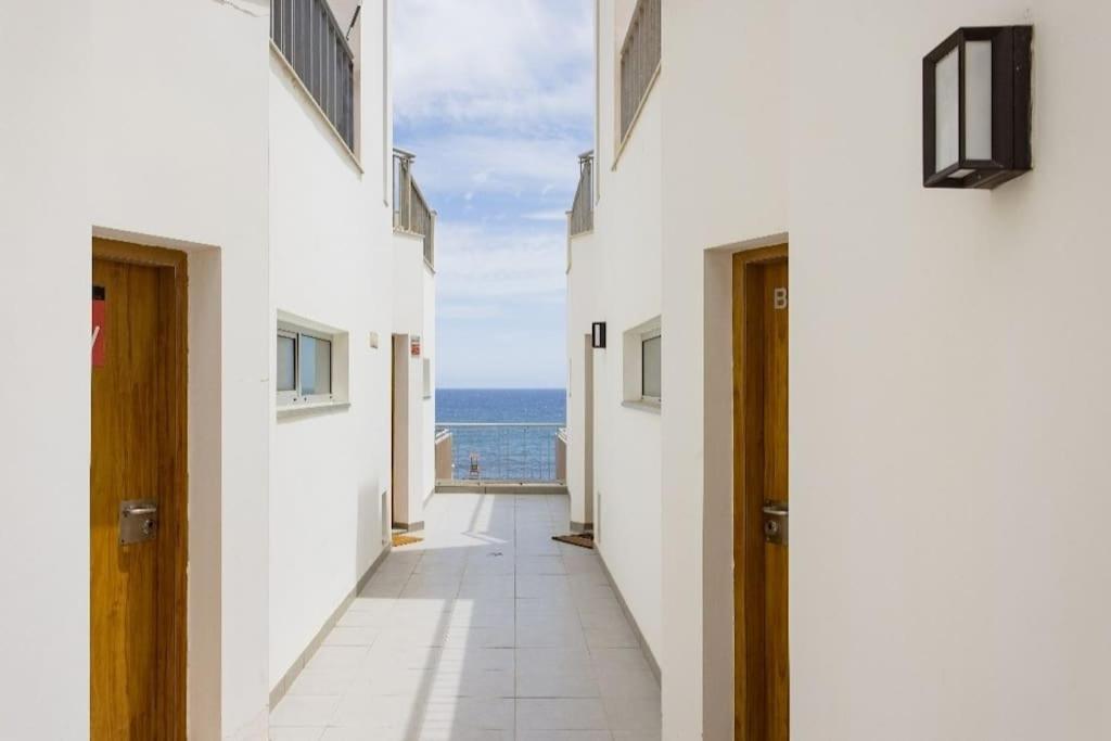 El Medano Beachfront Triplex Penthouse With Pool, Rooftop, Sea View Ngoại thất bức ảnh